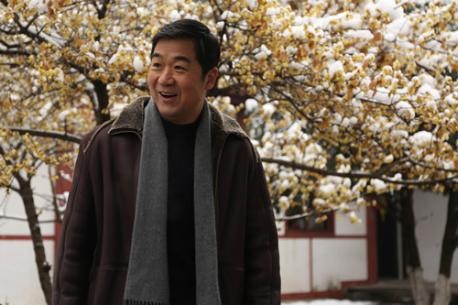 张国立前妻罗秀春_演员张国立前妻_张国立与邓婕婚姻经历