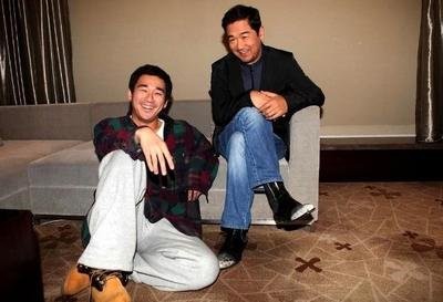 张国立前妻罗秀春_张国立与邓婕婚姻经历_演员张国立前妻