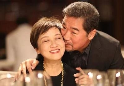 张国立与邓婕婚姻经历_张国立前妻罗秀春_演员张国立前妻