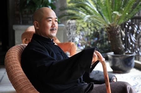 张国立前妻罗秀春_张国立与邓婕婚姻经历_演员张国立前妻