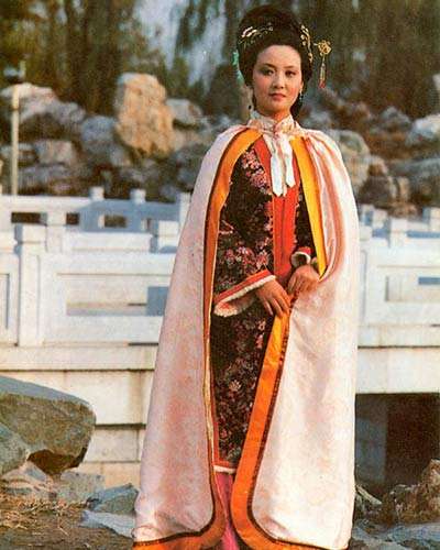 演员张国立前妻_张国立与邓婕婚姻真相_张国立前妻罗秀春现状