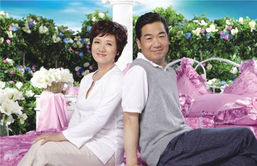 张国立与邓婕婚姻真相_张国立前妻罗秀春现状_演员张国立前妻