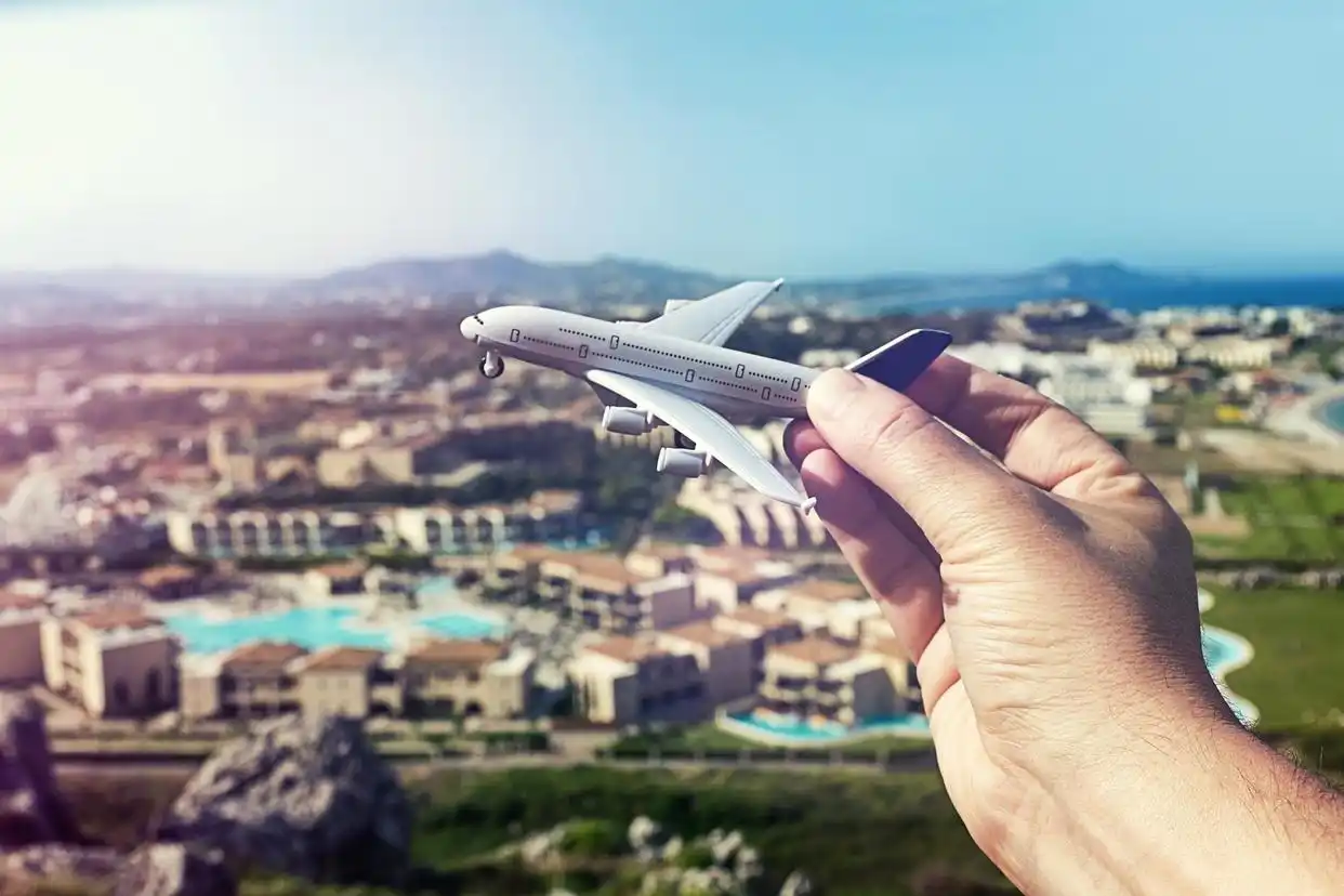 全世界都知道中国放假了！超长假期释放文旅消费新活力