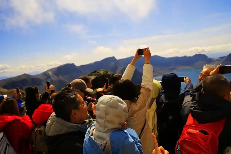 大家假期都去哪儿了?大数据揭秘_国庆长假出行趋势_自驾游占比分析