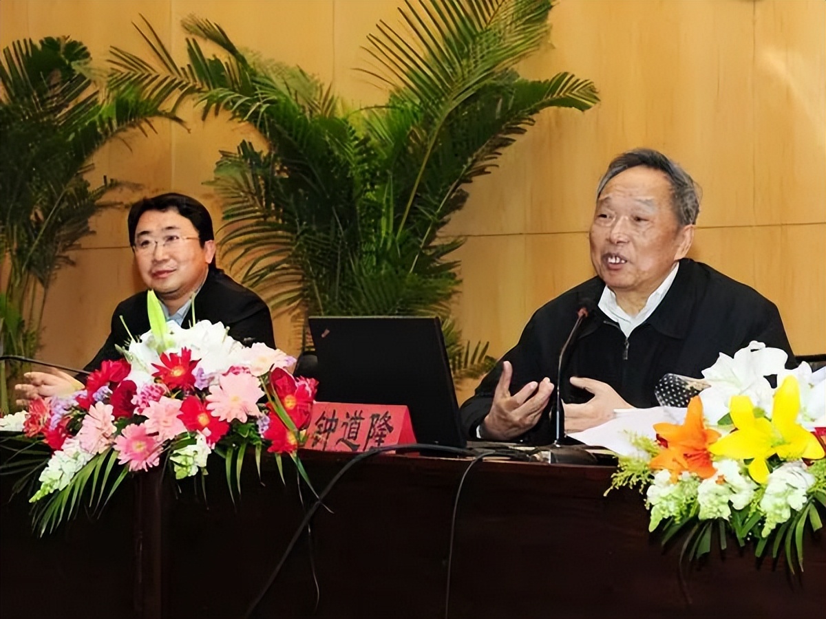 小霸王学习机历史_读书郎点读机下载助手_中国教育硬件发展史