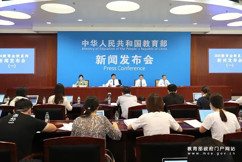 国庆中秋连休8天_中秋节放假安排_大学生国庆8天假掰了7天半玉米