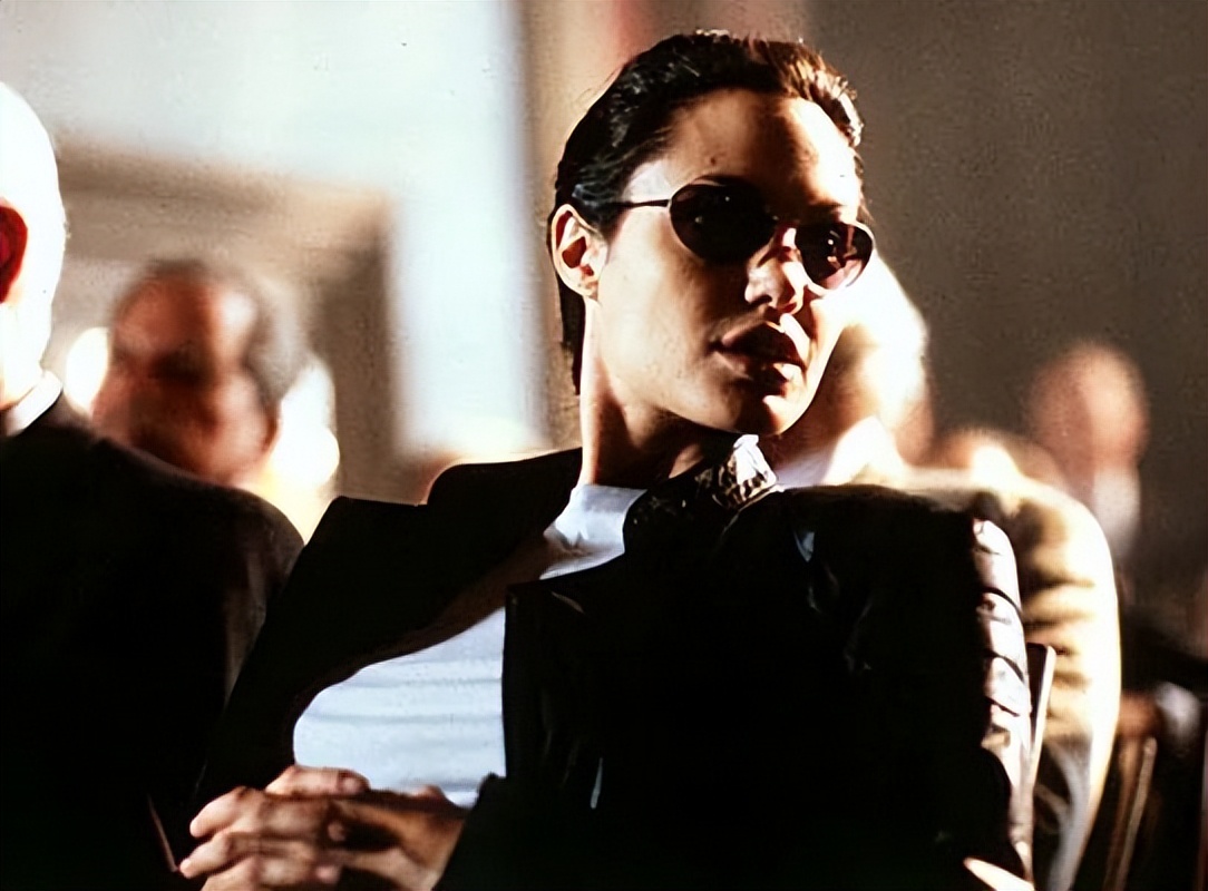 古墓丽影电影版权到期_古墓丽影新劳拉形象设计_古墓丽影2电影 q