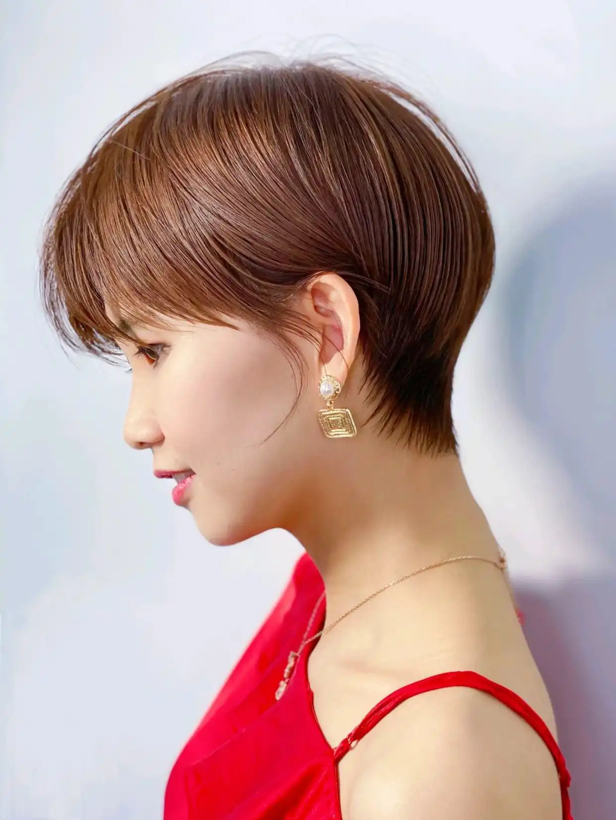 今年最流行女士发型_流行女发发型推荐_短发烫发设计