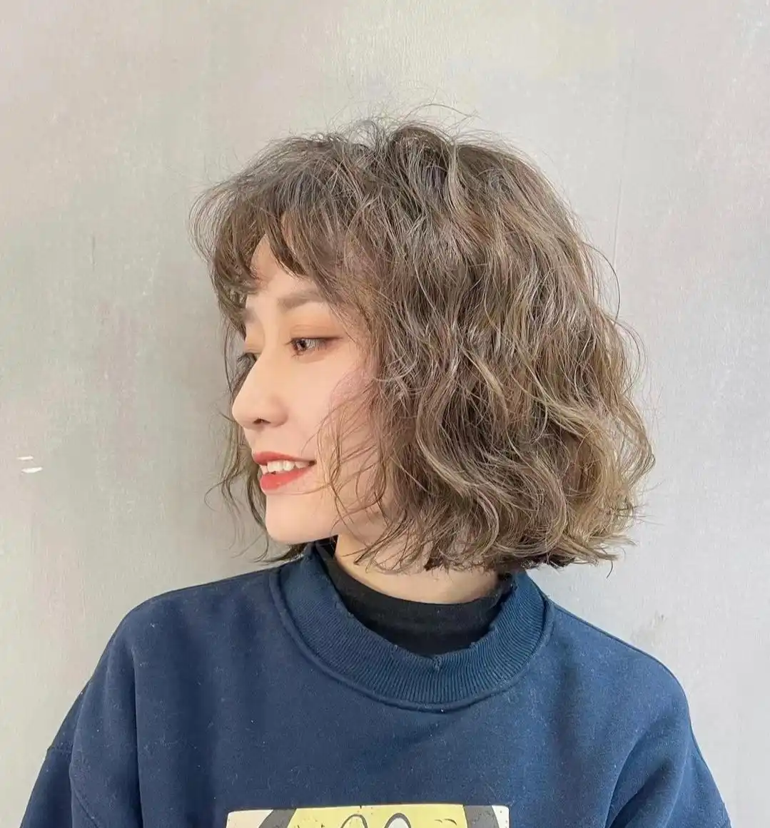 今春新时尚女发推荐24款，洋气瘦脸还时尚，让你心里美滋滋