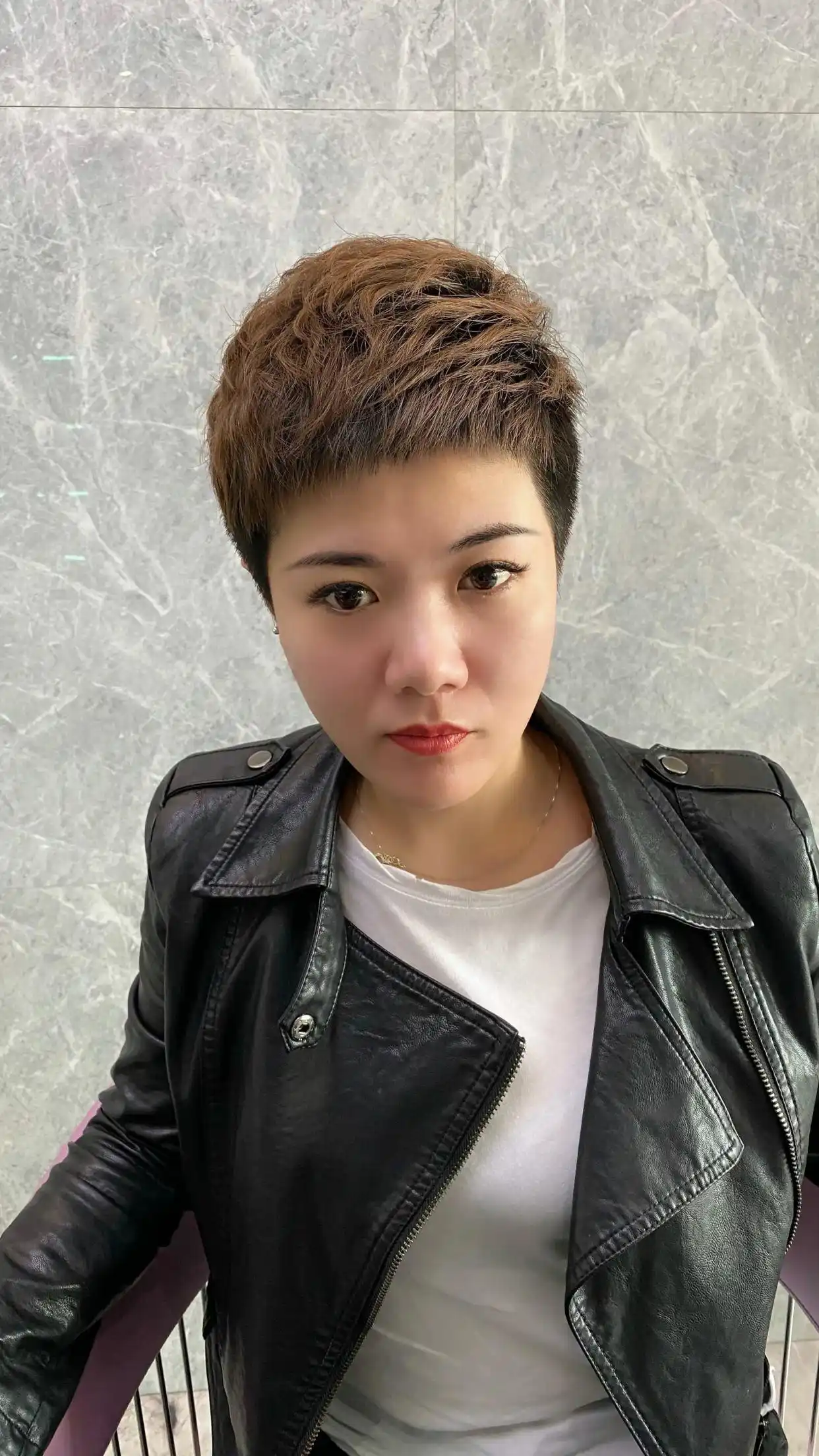 春季流行女发24款_洋气瘦脸时尚发型推荐_今年最流行女士发型