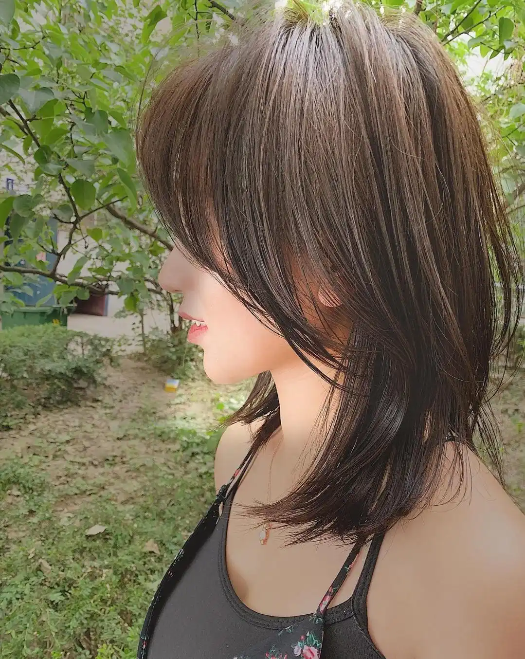 时尚女人发型_显白减龄女神发型_今年最流行女士发型