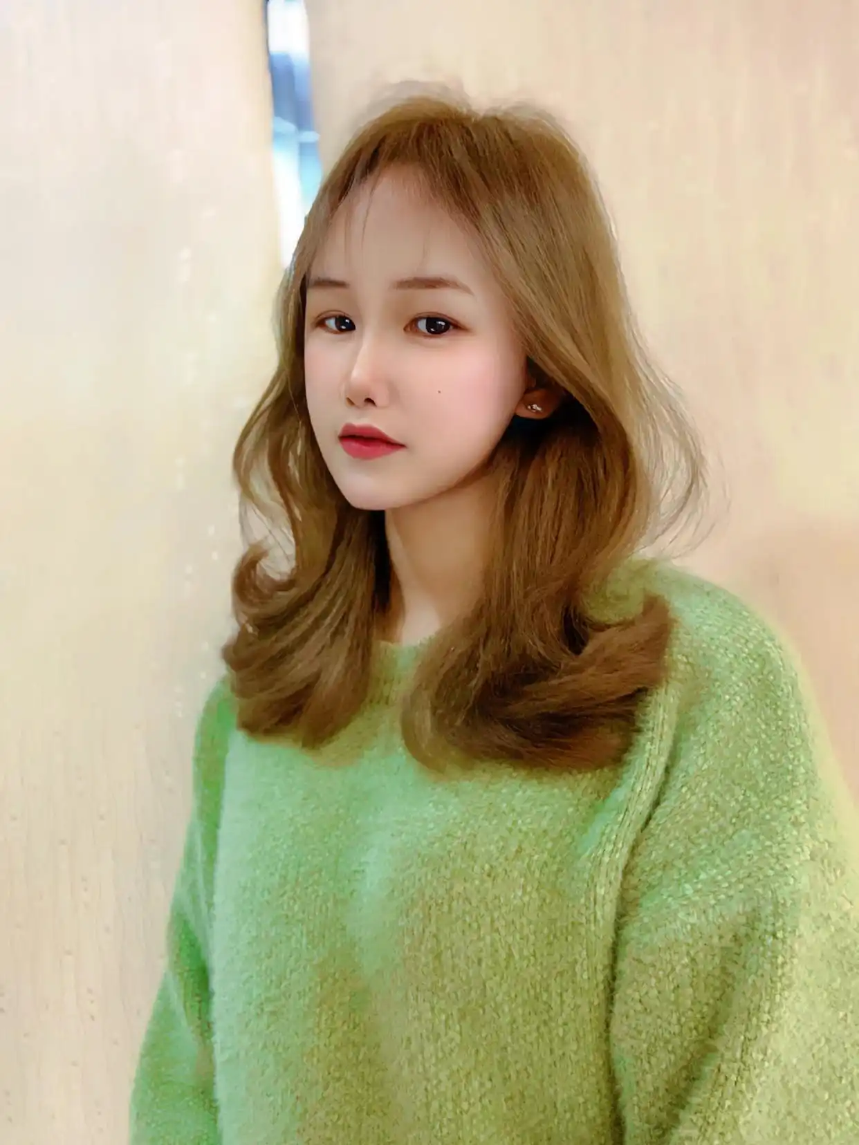 超短露耳发_女士流行发型_今年最流行女士发型