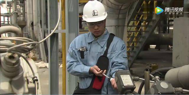 临时用电注意事项漫画图片_电气火灾原因及预防_临时用电事故类型触电伤害电伤