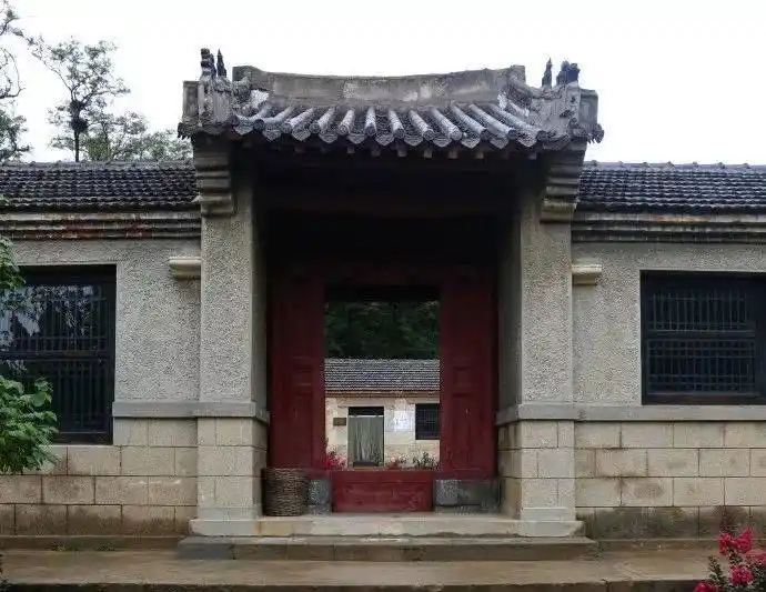 烟霞山风景区_烟霞洞全真祖庭_昆嵛山国家森林公园