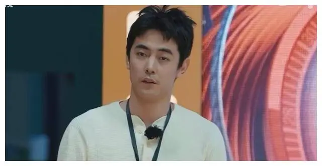 朱梓骁怎么了_纪凌尘演技差被朱梓骁怒斥_无限超越班纪凌尘朱梓骁撕逼