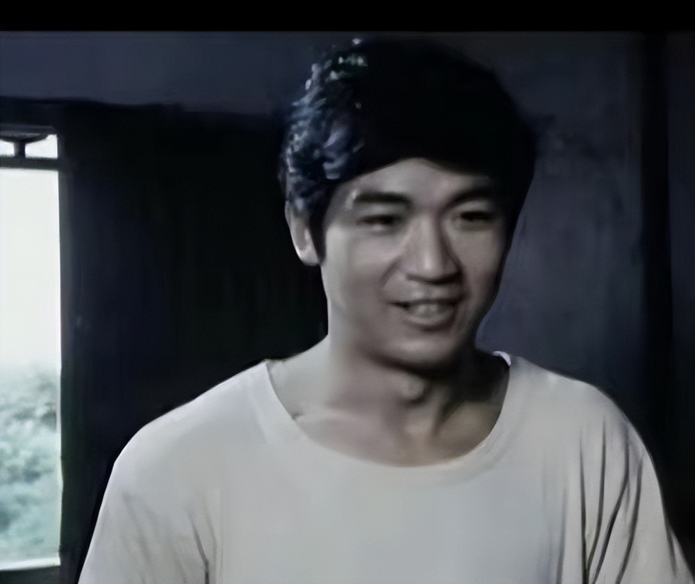 张国立 与罗秀春 离婚内幕 _演员张国立前妻_张国立 早年经历