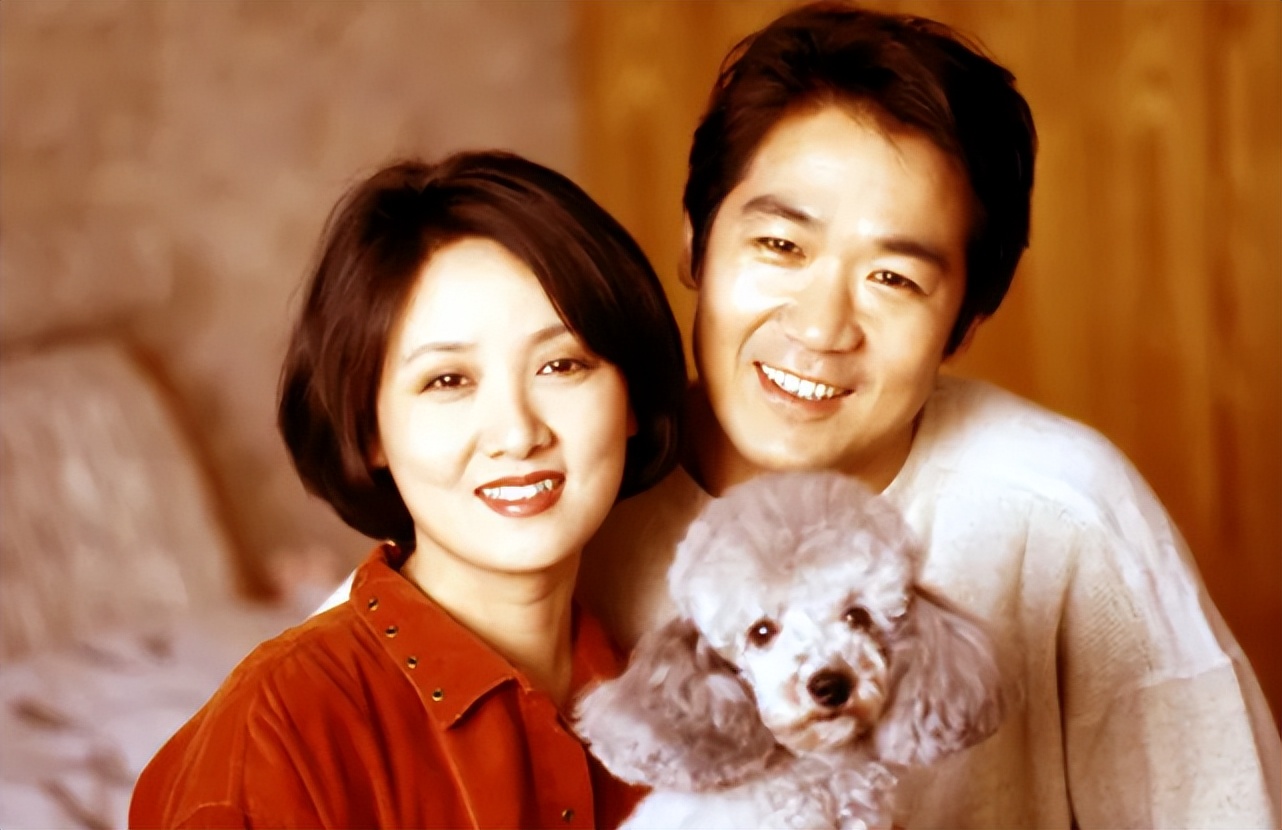 张国立 与罗秀春 离婚内幕 _张国立 早年经历 _演员张国立前妻