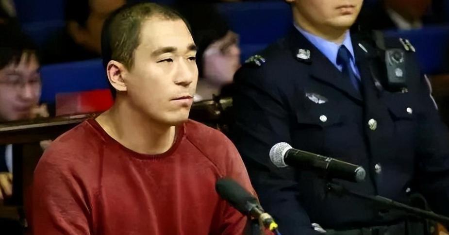 张国立与罗秀春离婚内幕_演员张国立前妻_张国立再婚邓婕后罗秀春生活