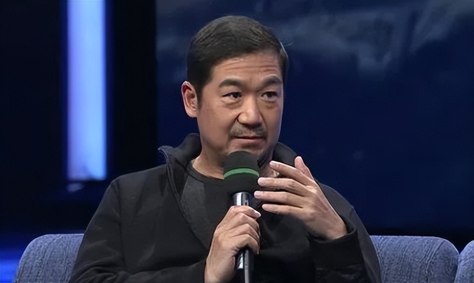 张国立前妻罗秀春_张国立与邓婕婚姻真相_演员张国立前妻