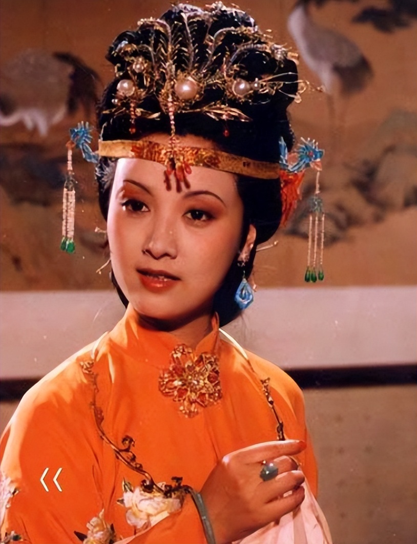 张国立与邓婕婚姻真相_张国立前妻罗秀春_演员张国立前妻