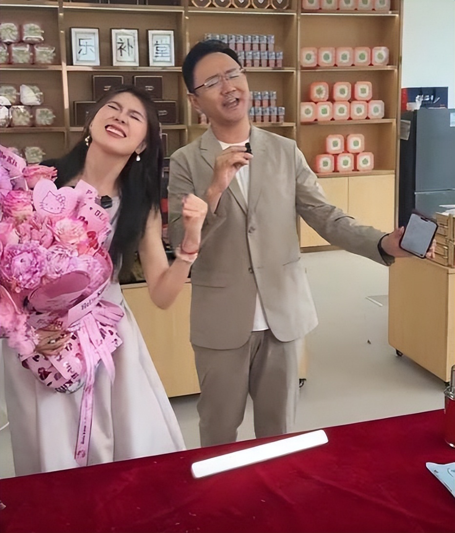 今日关注薛乐离职原因_薛乐今日关注_薛乐主持生涯