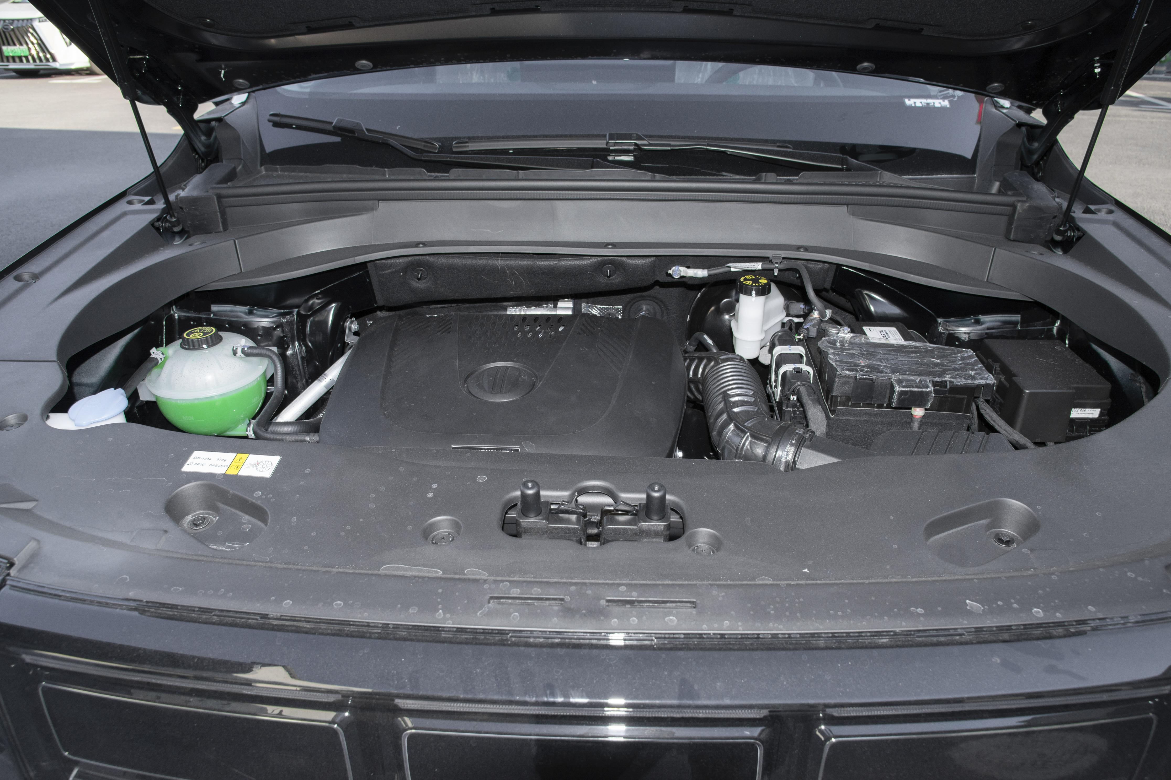 北京车展模特_北京越野BJ30旅行家 2025成都车展 预告图