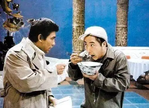 小伙模仿济公爆火 是游本昌亲传弟子_游本昌济公故事_游本昌跑龙套经历