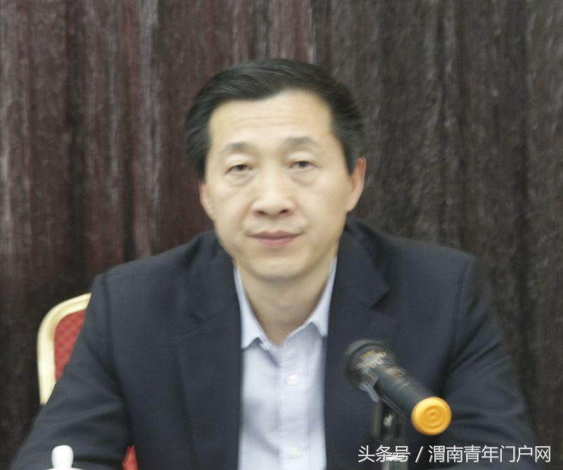 华阴市委书记李军政：明年底脱贫4654户13787人