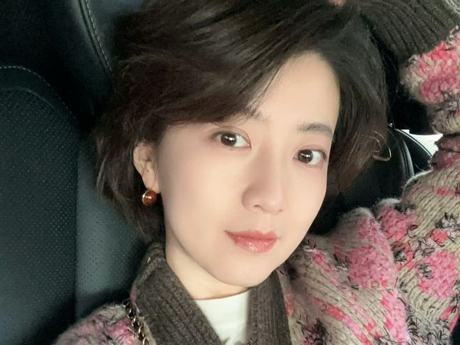 cctv晚间新闻档目女主持人姓名_龙洋调岗央视综合频道_央视主持人名单及简介