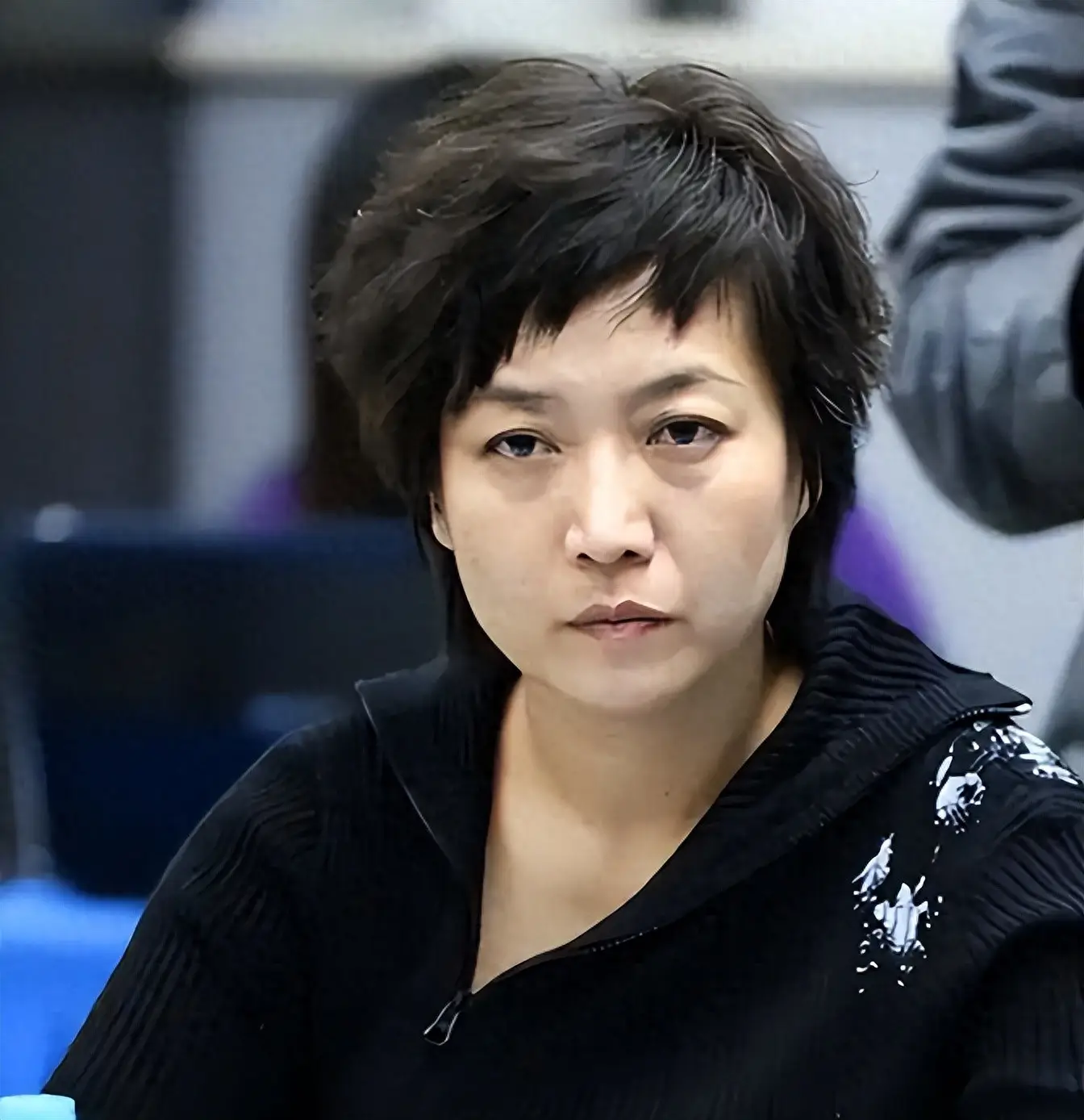 贺红梅导播失误事件_cctv晚间新闻档目女主持人姓名_央视主持人贺红梅