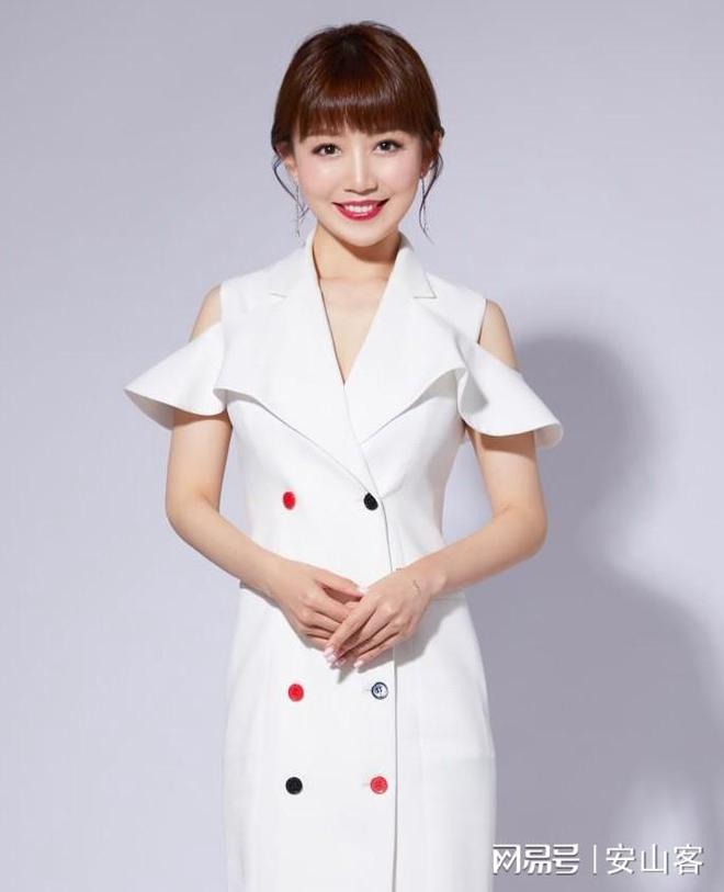 cctv晚间新闻档目女主持人姓名_广东广播电视台主持人_广东卫视主持人