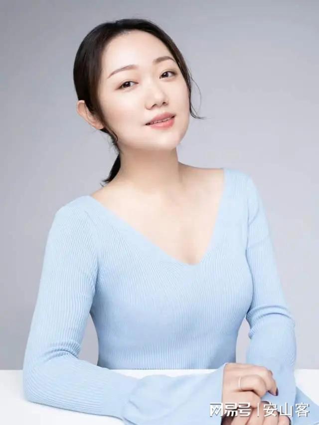 cctv晚间新闻档目女主持人姓名_广东卫视主持人_广东广播电视台主持人