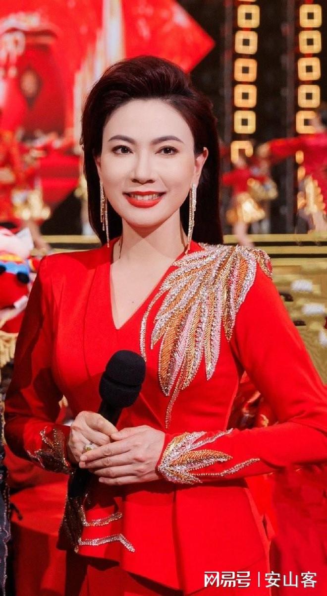 cctv晚间新闻档目女主持人姓名_广东卫视主持人_广东广播电视台主持人