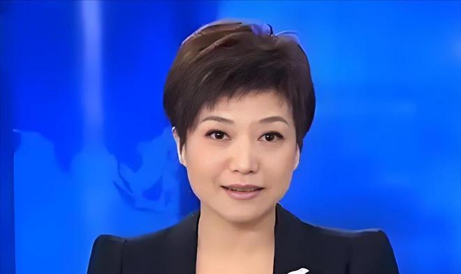 央视贺红梅 主持生涯 转岗幕后_cctv晚间新闻档目女主持人姓名