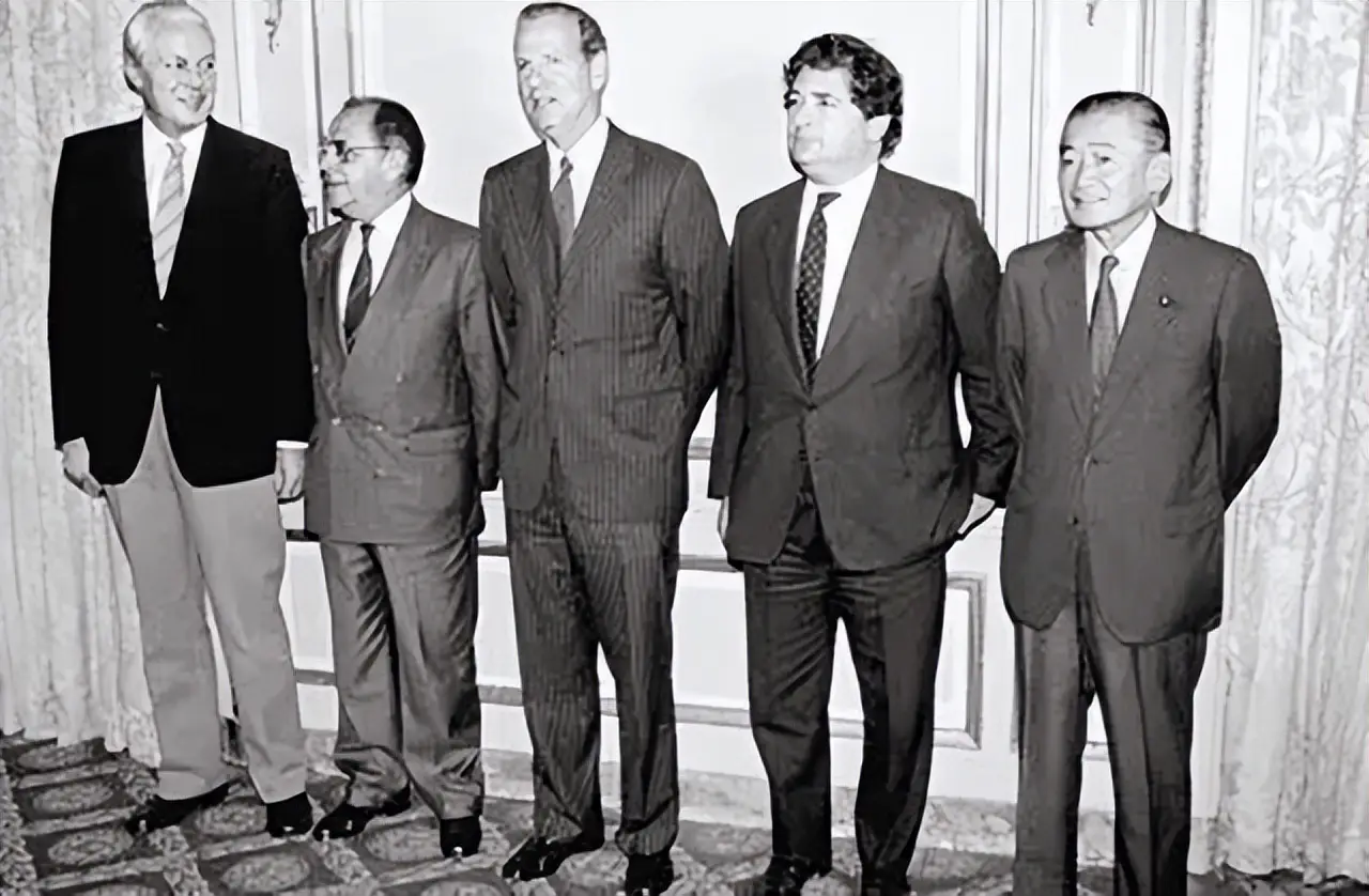 美国与日本的政治关系_佩里叩关事件_日本开国史