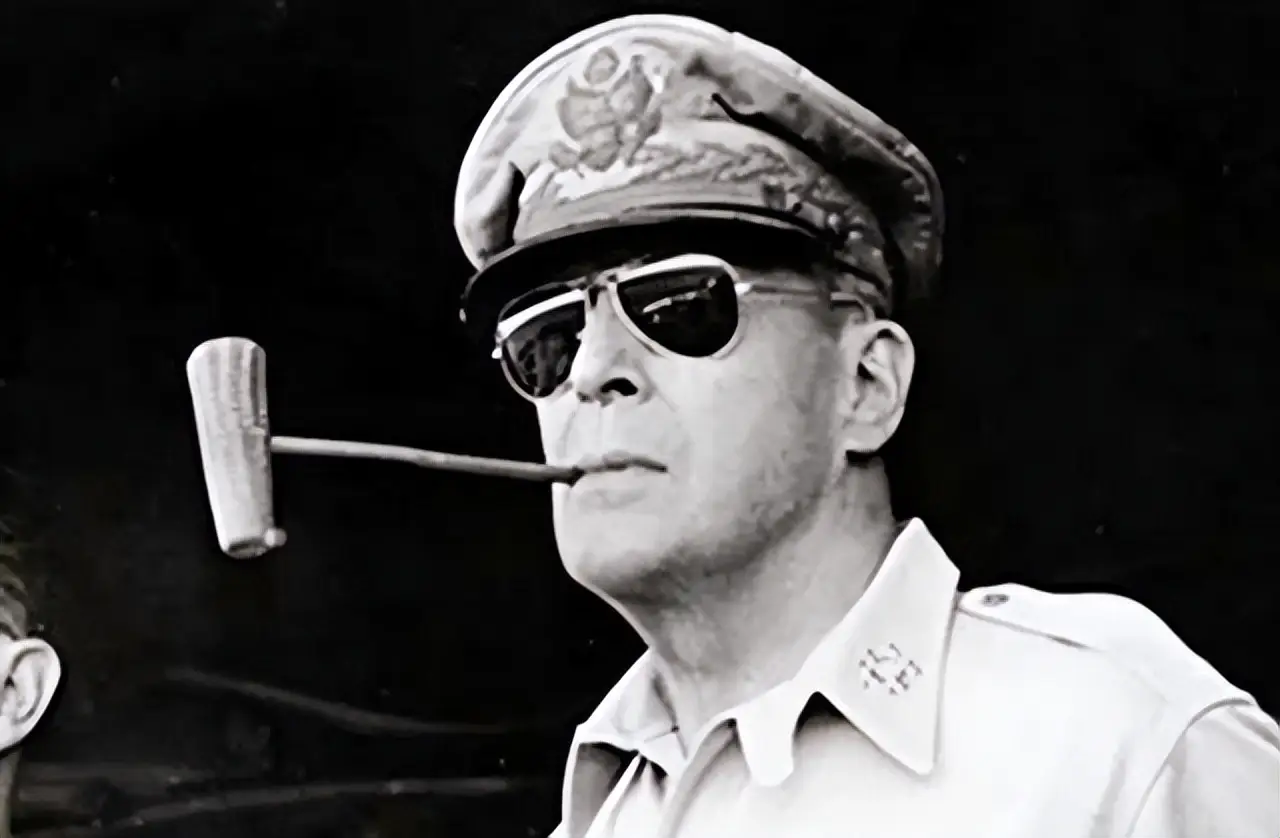 日本开国史_美国与日本的政治关系_佩里叩关事件