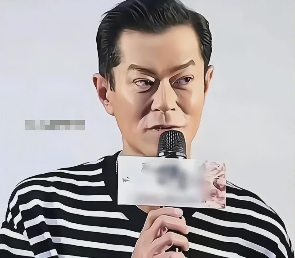 陈浩民不老男神_陈浩民医美前后对比_56岁陈浩民现身福建街头显沧桑