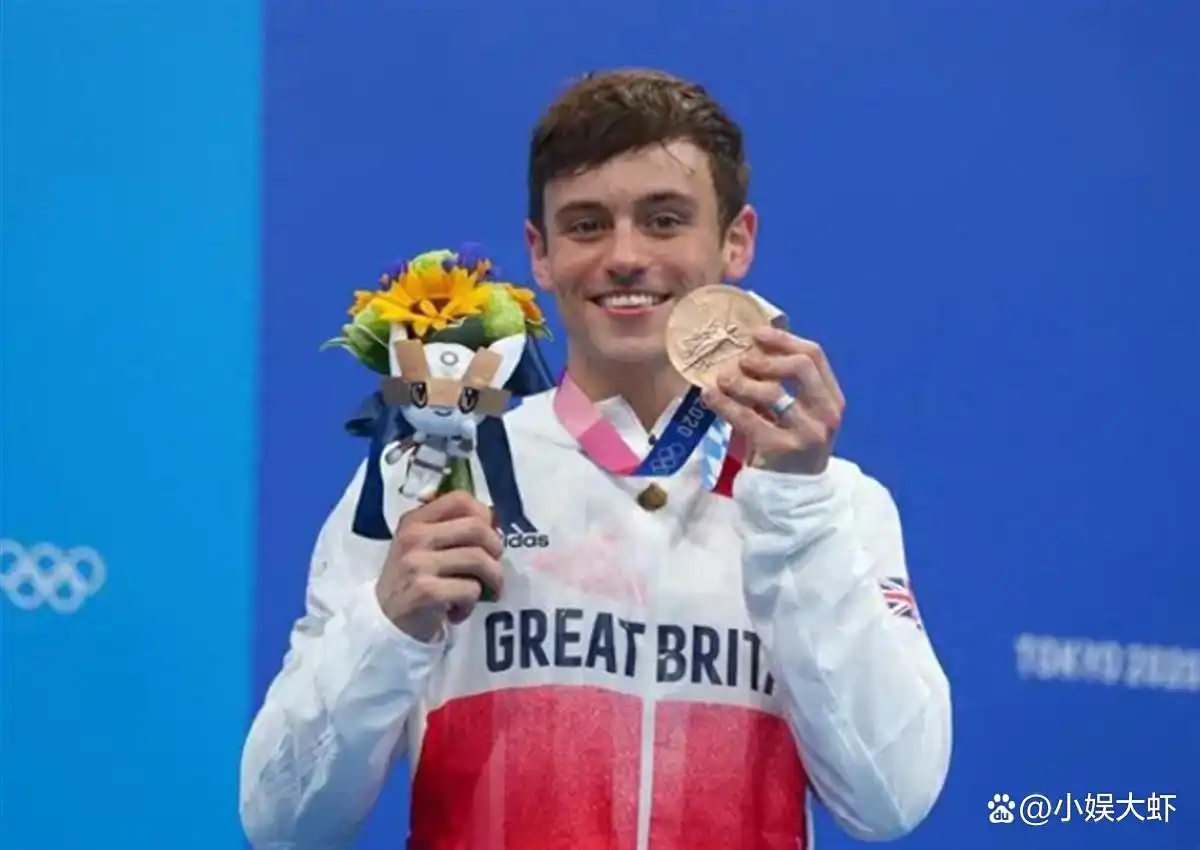 英国跳水名将戴利宣布退役：跳水赛场再无“织毛衣哥”