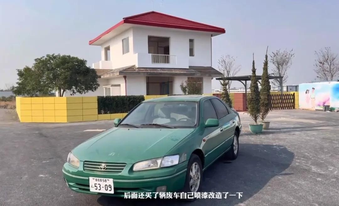 返乡青年复刻春日部小镇_蜡笔小新下载_00后负债300万复刻蜡笔小新之家