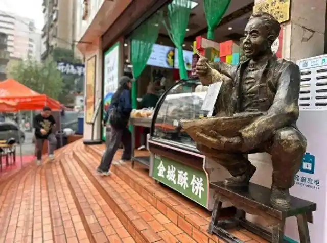 兰州牛肉拉面高质量发展系列报道丨一家人匠心做好面 一碗面常红耀金城——访张国仁牛肉面馆