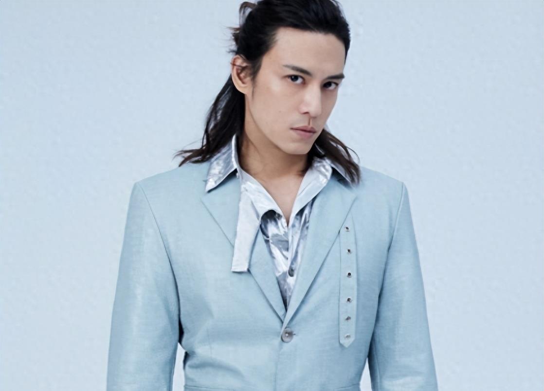 陈楚河 演艺生涯 星探发现_陈楚河 父亲 黑帮教父_陈楚河黄金单身汉吻戏