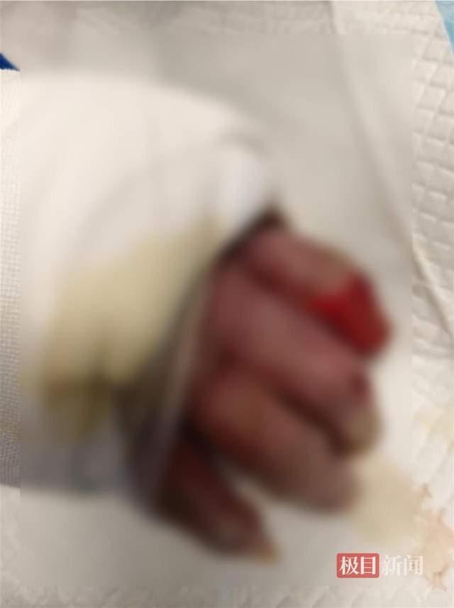 男子帮邻居关液化气瓶遇爆炸去世 见义勇为不幸离世