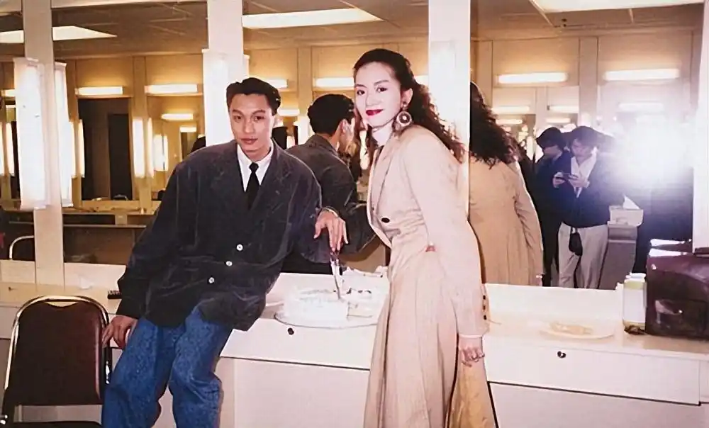 谭纪雄老婆_谭耀文 Fiona 娱乐圈婚姻忠贞