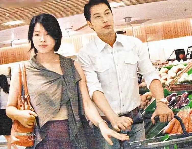 谭耀文 Fiona 娱乐圈婚姻忠贞_谭纪雄老婆