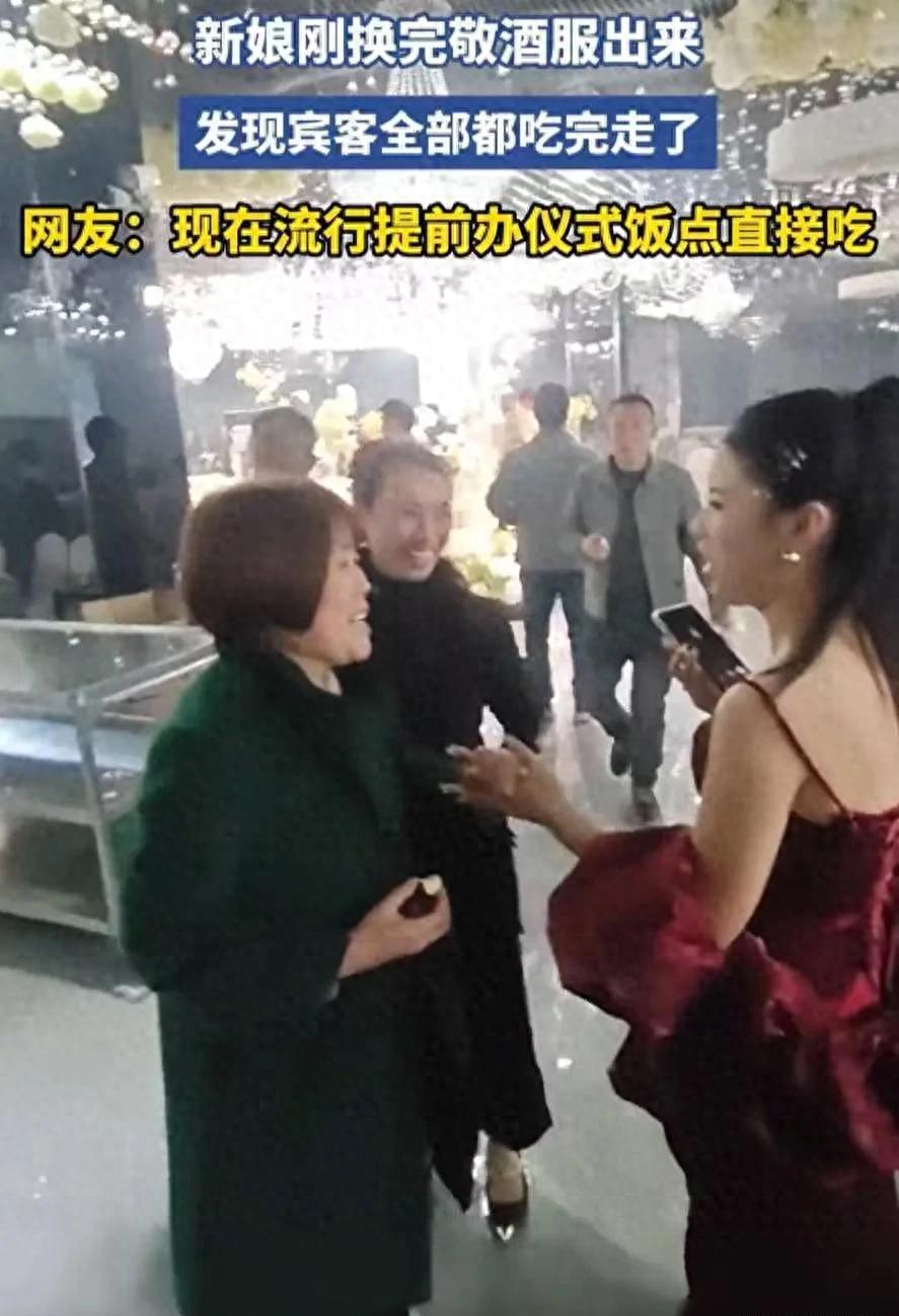 职业伴郎_空场婚礼_新娘晚装