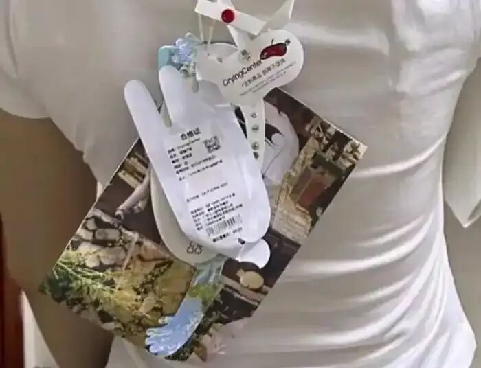 巨型吊牌防退货_衣服吊牌和a4纸一样大了_电商女装退货率高