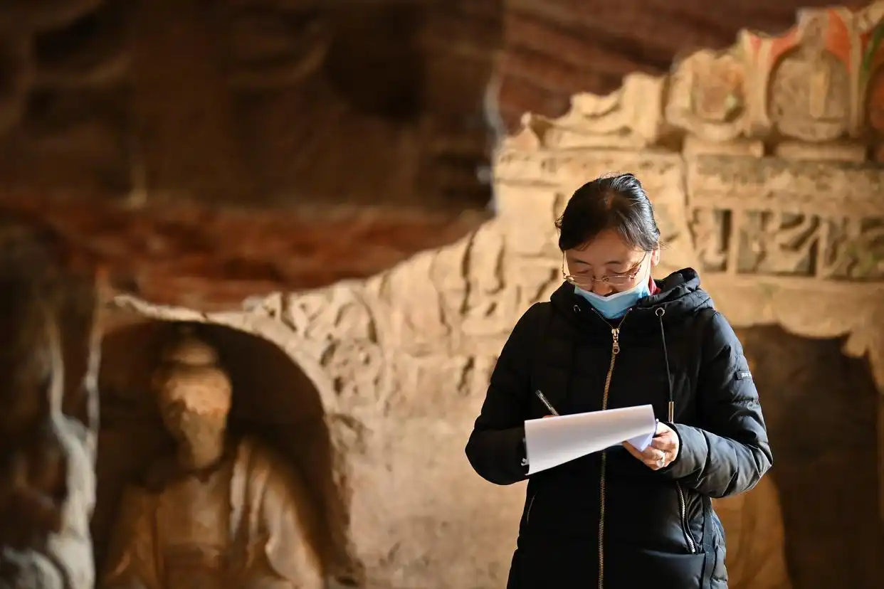 云冈研究院文物保护_云冈石窟保护研究_云冈大佛都被山西消防喊来上班