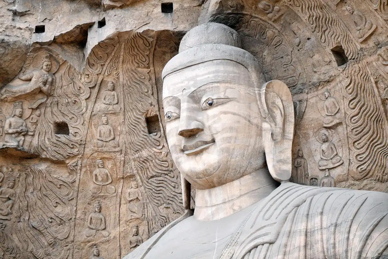 云冈大佛都被山西消防喊来上班_云冈石窟文物保护 数字化保护中心 90后文物医生