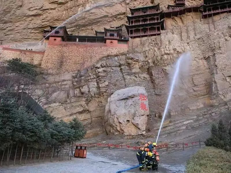 山西古建筑消防安全_山西觉山寺消防安全措施_云冈大佛都被山西消防喊来上班