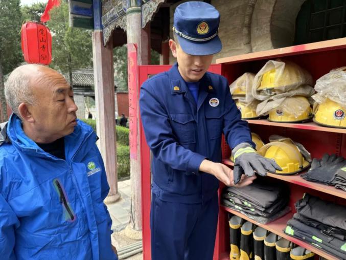 山西觉山寺消防安全措施_山西古建筑消防安全_云冈大佛都被山西消防喊来上班